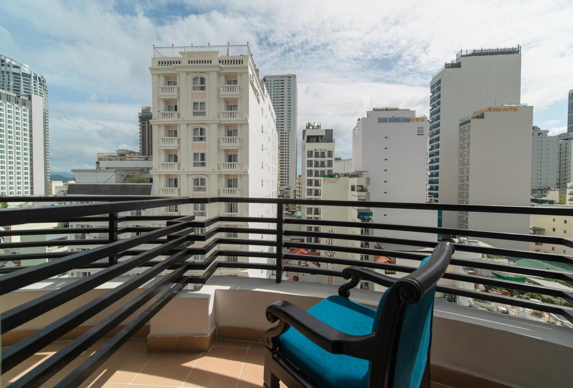 Hotel Starlight Nha Trang Exterior foto